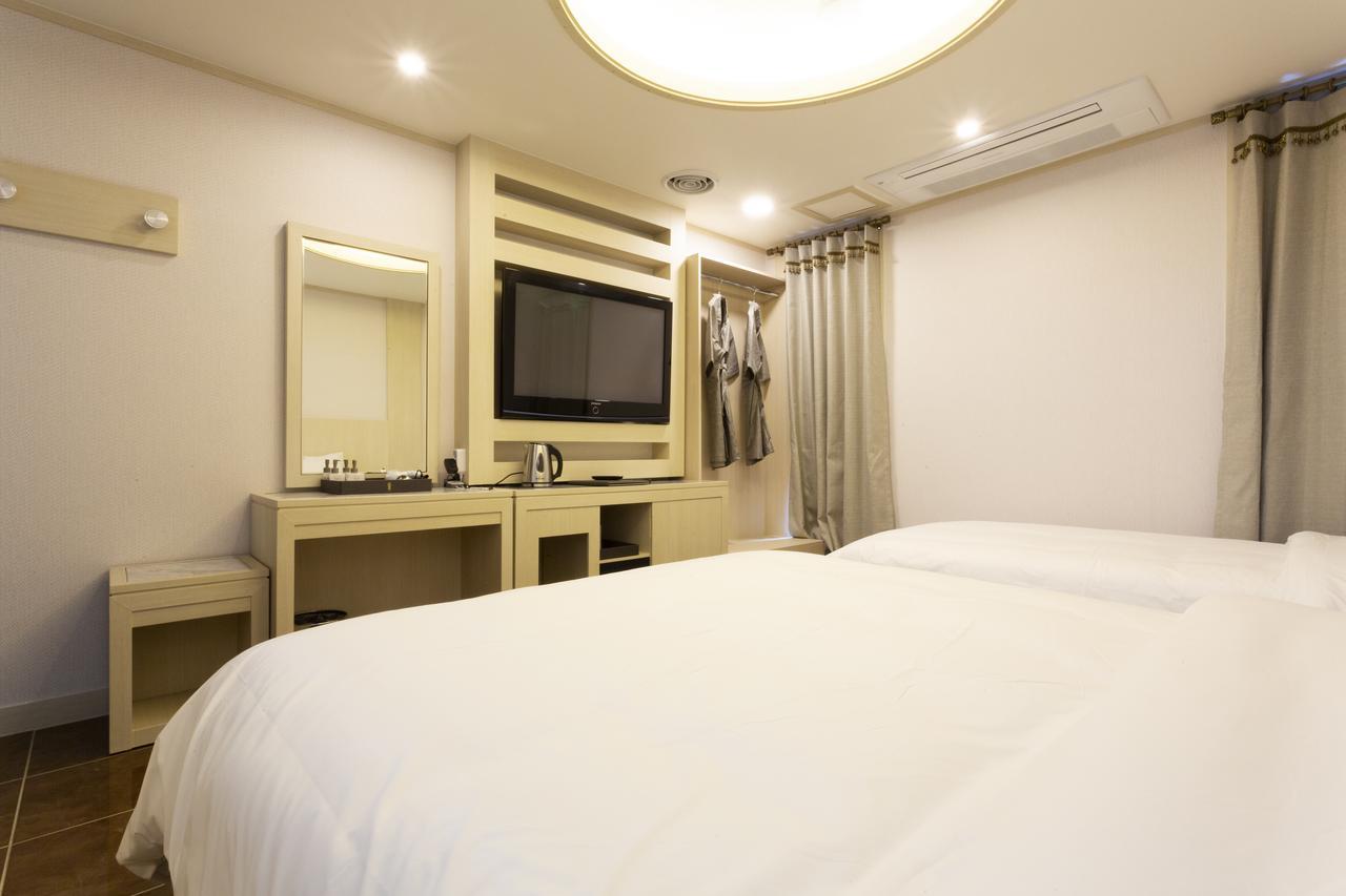 Hotel Tirol Seoul Ngoại thất bức ảnh
